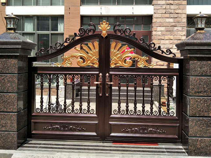 鋁藝大門(mén)